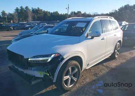 2018 Volvo Xc90 T5 Momentum z USA, uszkodzony, nr VIN YV4102PK8J1352257